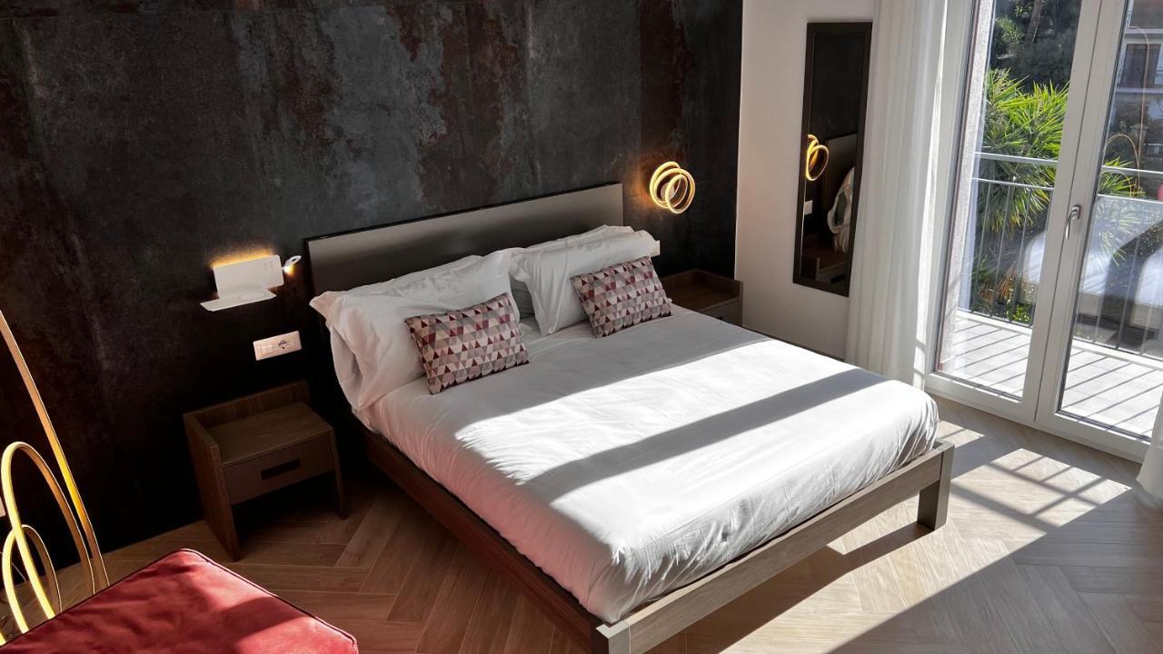 Patriziella 4 Rooms Сорренто Екстер'єр фото